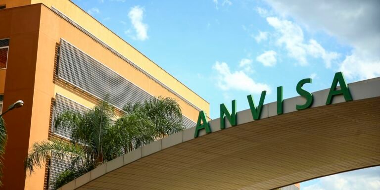 Anvisa proíbe produtos à base de alulose, um tipo de adoçante; entenda