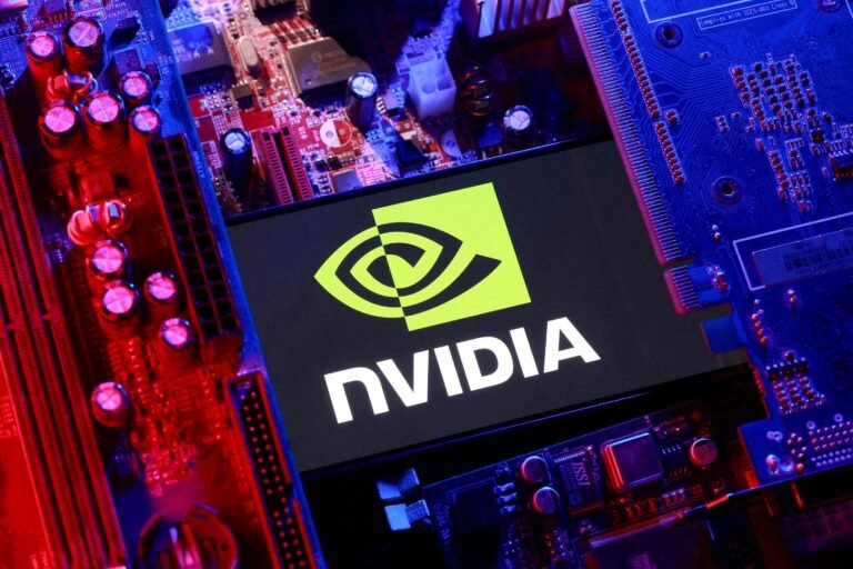 Nvidia conclui compra de US$ 5 bilhões em ações da Intel