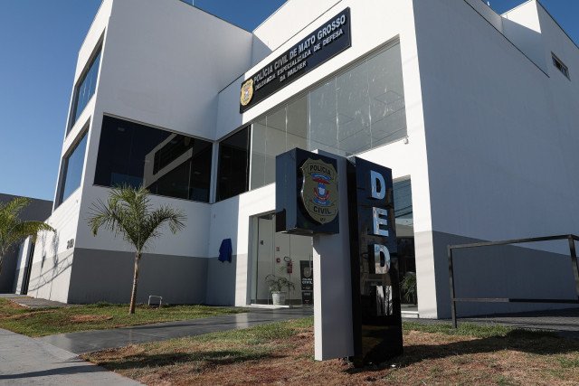 Filho não aceita separação dos pais, ameaça mãe e é preso em flagrante