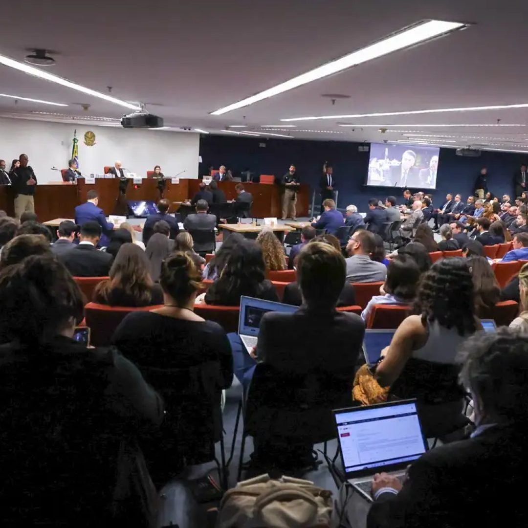 Alexande de Moraes nega recurso da defesa de Jair Bolsonaro