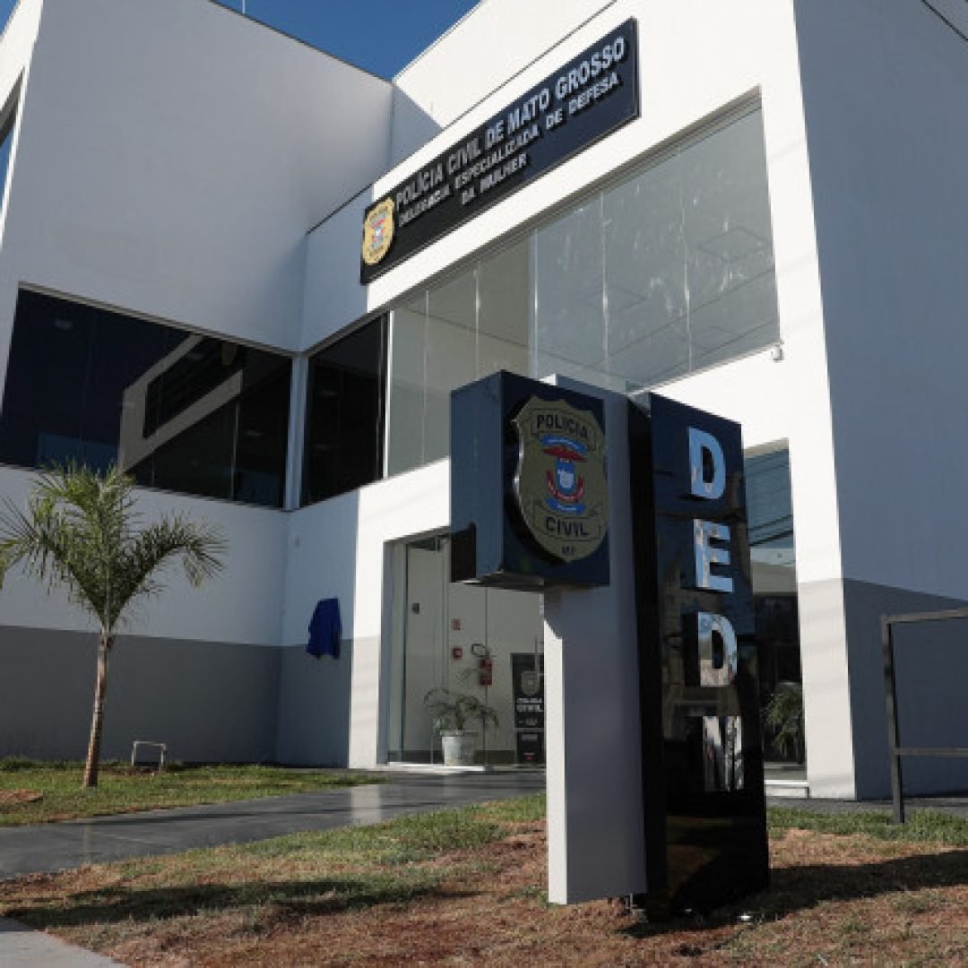 Filho não aceita separação dos pais, ameaça mãe e é preso em flagrante