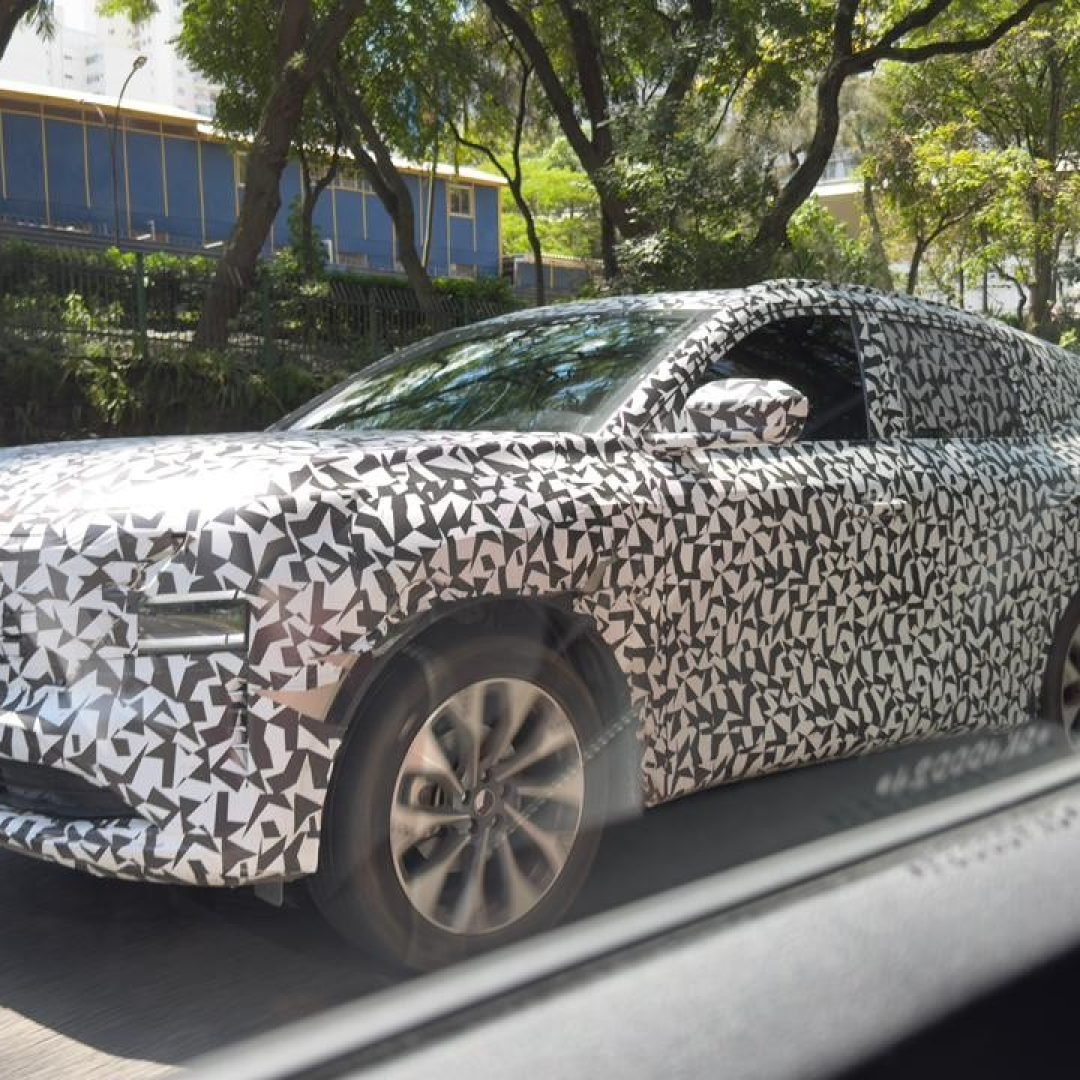 Changan CS75 Plus é flagrado em testes em São Paulo